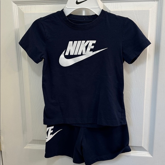 4 Nike sweat short sets size 6 - Picture 7 of 13